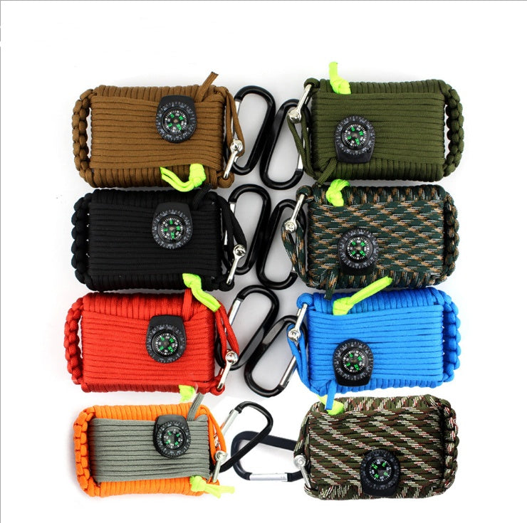Adventure confidently with this all-in-one emergency kit