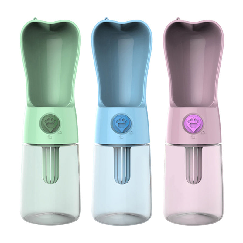 Give your pet fresh water wherever life takes you